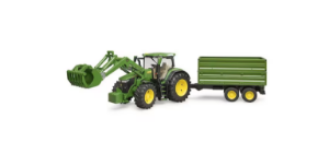 Ciągnik John Deere 7R 350 z ładowaczem czołowym i przyczepą